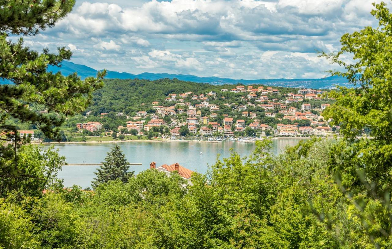 Apartments Miokovic Соліне Екстер'єр фото