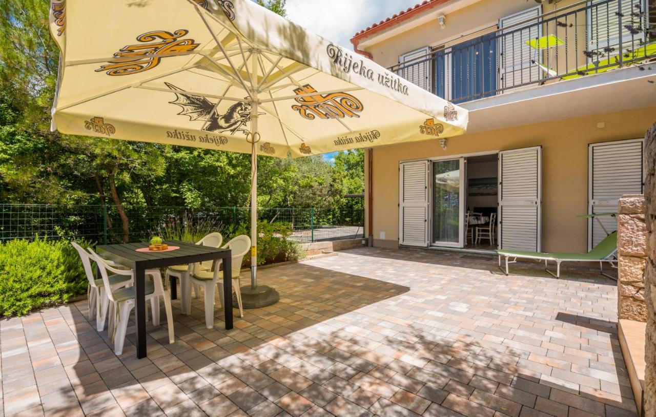 Apartments Miokovic Соліне Екстер'єр фото